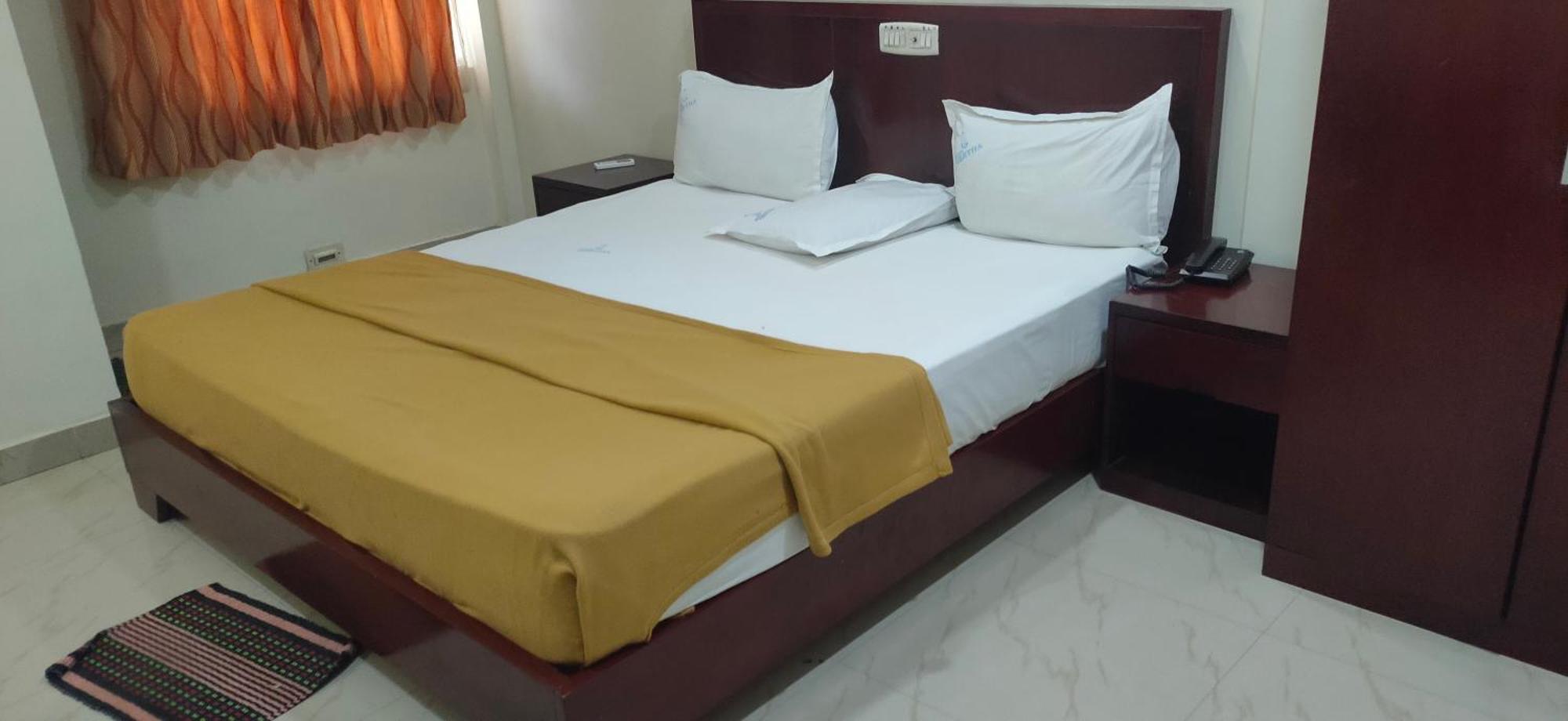 Hotel Geetha International ตูติคอริน ภายนอก รูปภาพ
