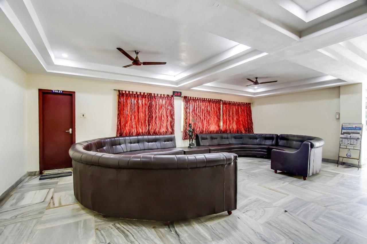 Hotel Geetha International ตูติคอริน ภายนอก รูปภาพ