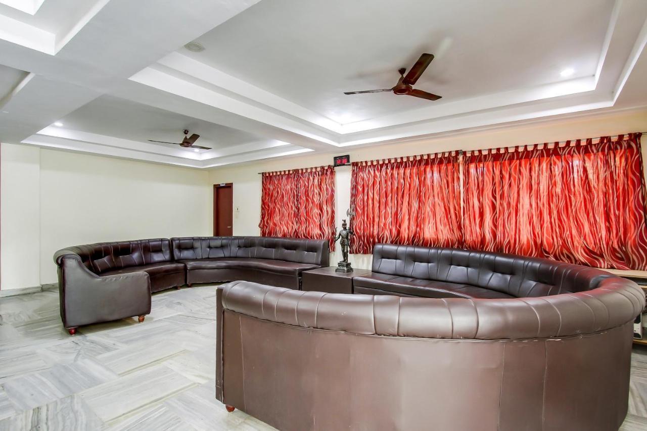 Hotel Geetha International ตูติคอริน ภายนอก รูปภาพ