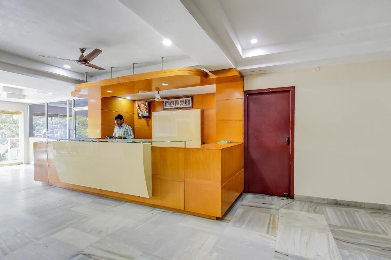 Hotel Geetha International ตูติคอริน ภายนอก รูปภาพ